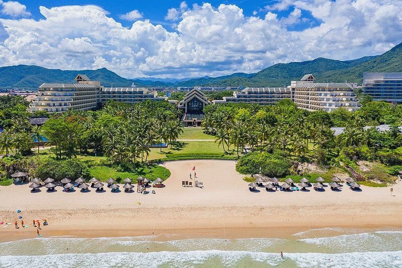 отели на берегу моря остров хайнань туры из новосибирска купить